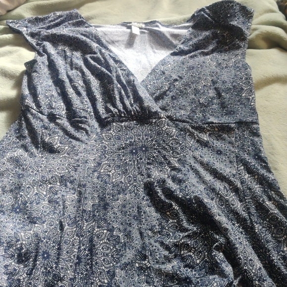 Haani Dresses & Skirts - HAANI V-Neck Dress Petite